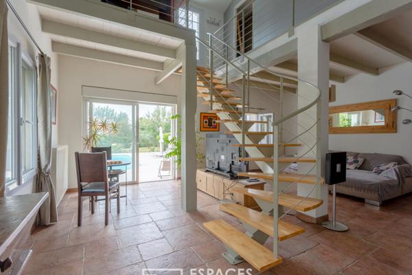 Mas contemporain aux deux maisons – Petite Camargue