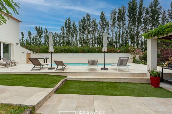 Mas contemporain aux deux maisons – Petite Camargue