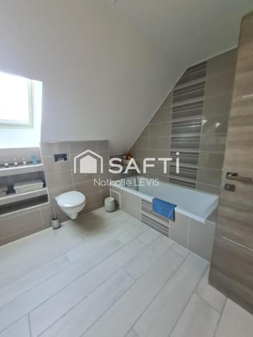 Rare sur le secteur ! Maison contemporaine individuelle et semi plain pied  dans un quartier calme