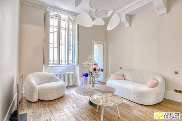 Versailles Notre-Dame - Appartement 3 pièces 68.12 m² CARREZ €676 000 ** - Référence 27262