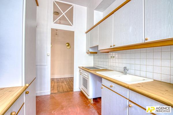 Versailles Notre-Dame - Appartement 3 pièces 68.12 m² CARREZ €676 000 ** - Référence 27262