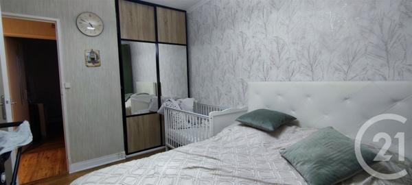 Appartement F3 à vendre  5 pièces - 65 m2 CHALONS EN CHAMPAGNE - 51