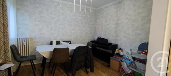 Appartement F3 à vendre  5 pièces - 65 m2 CHALONS EN CHAMPAGNE - 51