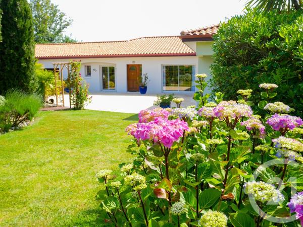 Maison à vendre  7 pièces - 199,12 m2 TALMONT ST HILAIRE - 85