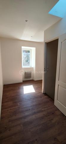 Maison de village de 80 m²