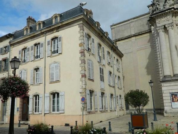 APPARTEMENT F5 146.52 M² DE SURFACE HABITABLE.