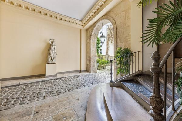 Vente Appartement de luxe Paris 3 5 Pièces 145.44 m²