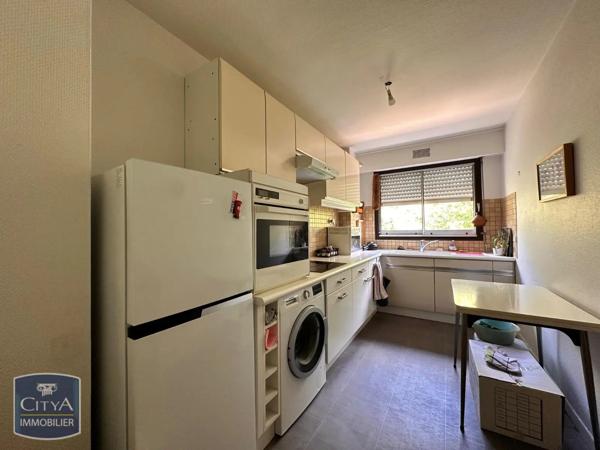 Appartement à louer 2 pièces 61.28m² Rambouillet (78120)