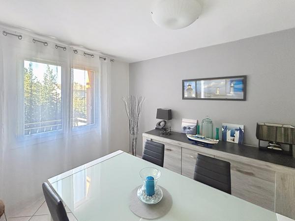 Appartement 4 pièces lumineux avec balcon Caudéran