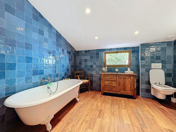 Maison 5 pièces - 122 m² Exclusivité efficity