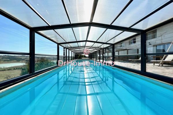 Bien immobilier à vendre 50 pièces de 1 876 m²