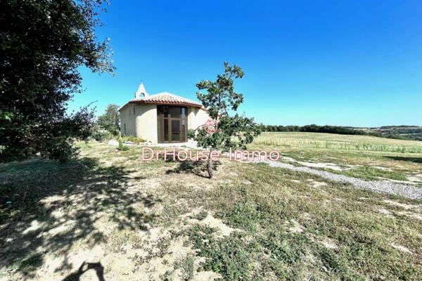 Bien immobilier à vendre 50 pièces de 1 876 m²