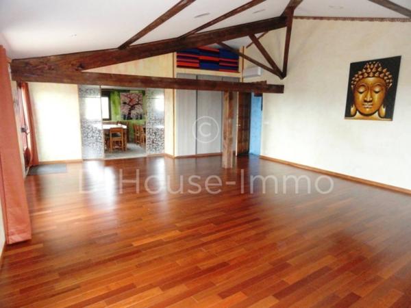 Bien immobilier à vendre 50 pièces de 1 876 m²