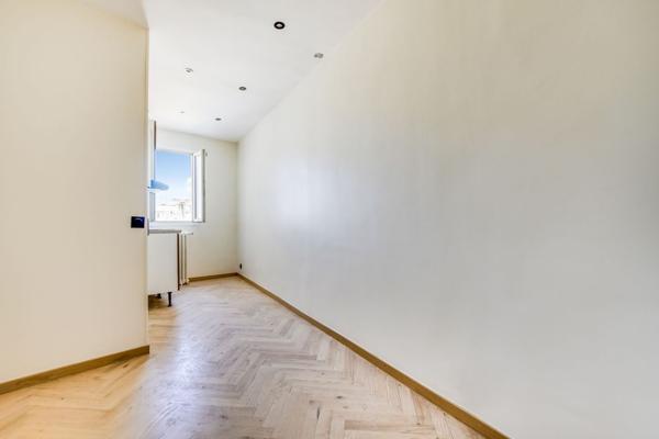 Paris 17e — rue Daubigny — vente exclusive de deux studios rénovés