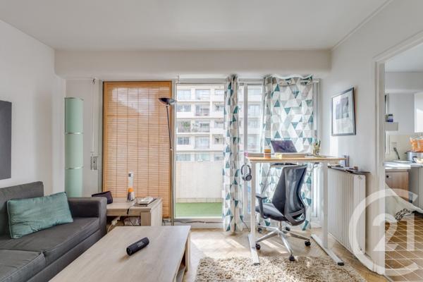 Appartement F1 à vendre  1 pièce - 30,43 m2 PARIS - 75015