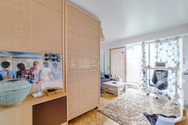 Appartement F1 à vendre  1 pièce - 30,43 m2 PARIS - 75015