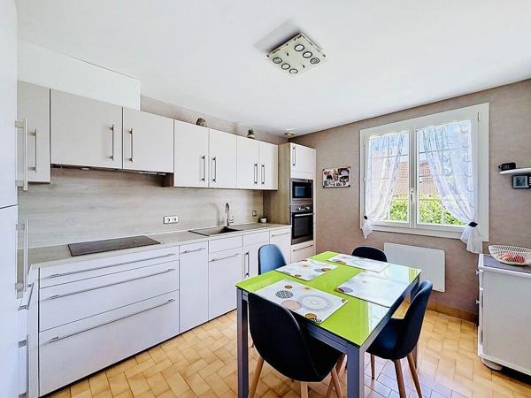 Maison Plain pied Centre ville Nanteuil les Meaux