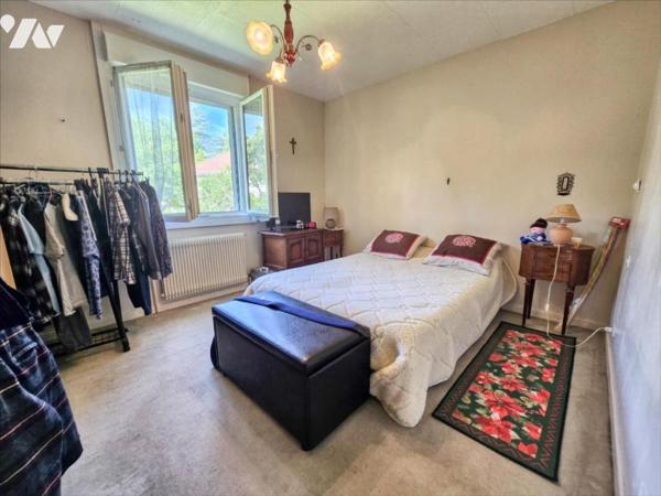 Propriété  à NEUFCHATEAU