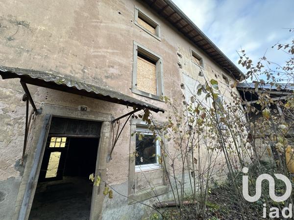 Grange 8 pièces de 280 m² à Darney (88260)