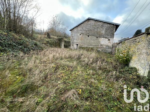 Grange 8 pièces de 280 m² à Darney (88260)