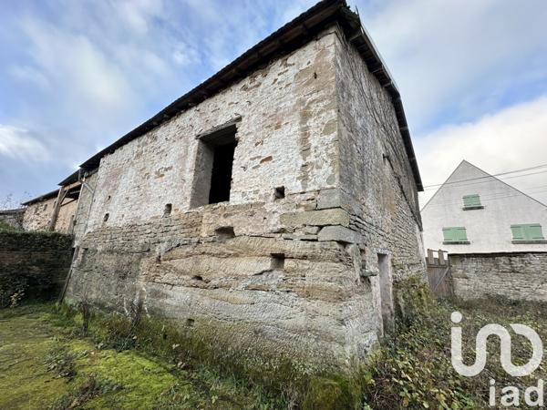Grange 8 pièces de 280 m² à Darney (88260)
