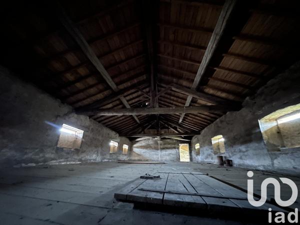 Grange 8 pièces de 280 m² à Darney (88260)