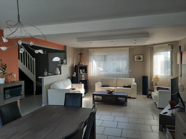 Grande maison avec Piscine