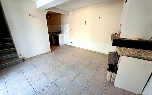 Maison à vendre    3 pièces •  Villalier