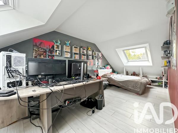 Maison à vendre 9 pièces 289 m² Chelles