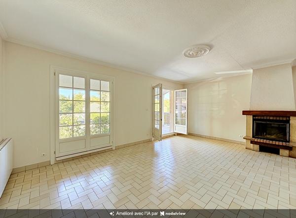 Maison plain pied de 96m2 habitable avec garage sur parcelle de 521m2 , Artigues pres bordeaux