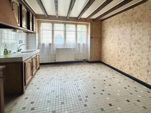 Maison de 4 chambres- fort potentiel à Meyssac