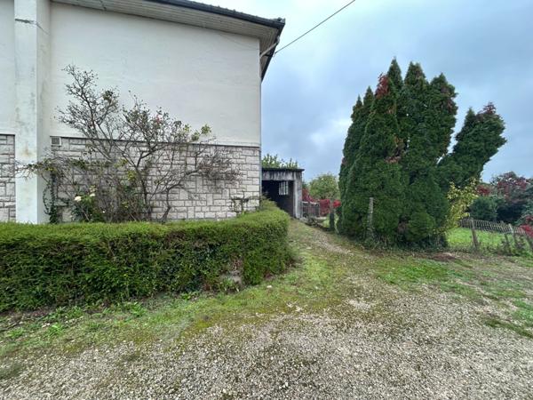 Maison de 4 chambres- fort potentiel à Meyssac
