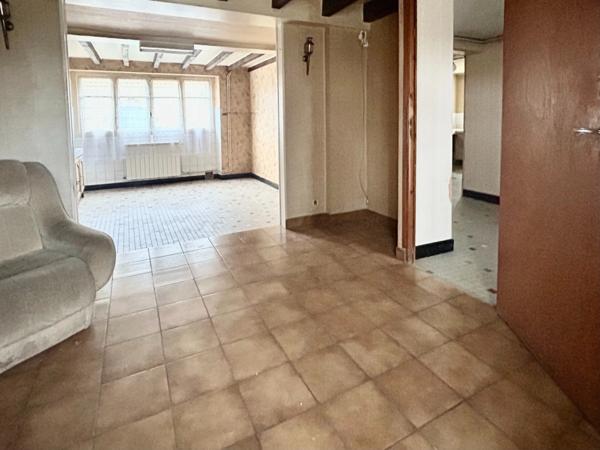 Maison de 4 chambres- fort potentiel à Meyssac