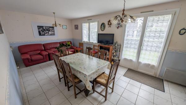 Parcé-sur-Sarthe (72300) PAVILLON SUR SOUS-SOL