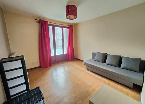 Appartement à louer    1 pièce • 27,82 m2 Fontaine