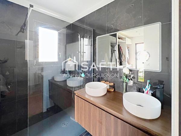 Maison neuve 4 pièces avec piscine à Malemort-du-Comtat