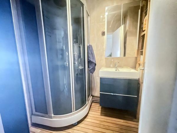 Appartement T3, 3pieces à vendre, avec balcon à LES CLAYES SOUS BOIS