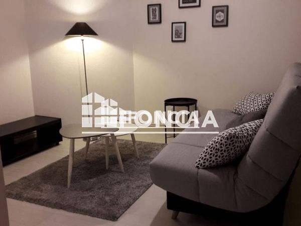 Location Studio meublé 22.23 m² - 14 RUE LANGLOIS Niort 79000