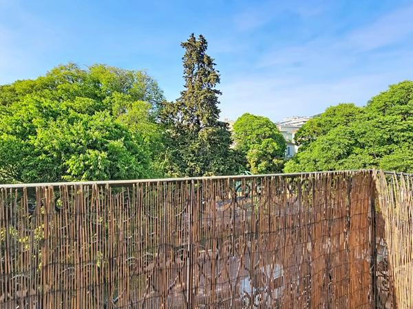Vente                                                      Appartement
                        
                     2 pièces                                         à Cannes
