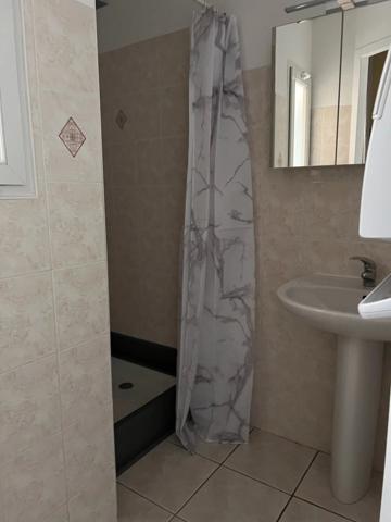 Location                                                      Appartement
                        
                     2 pièces                      26 m2                     à Rodez