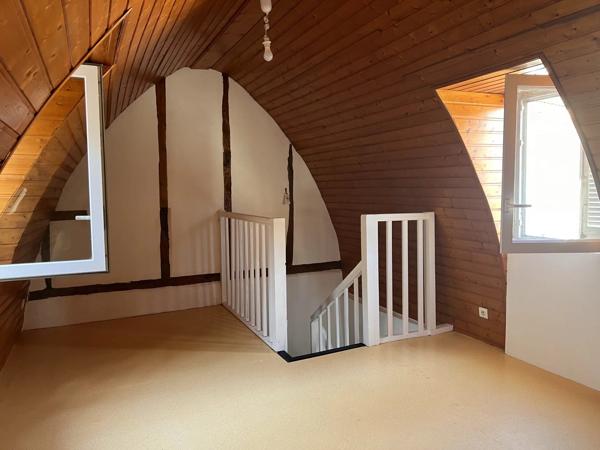 Location                                                      Appartement
                        
                     2 pièces                      26 m2                     à Rodez