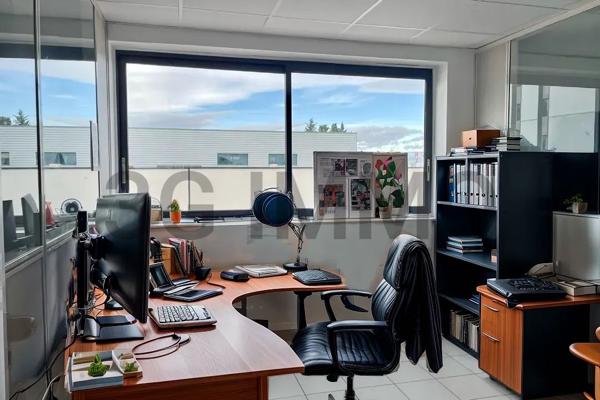 Location / Local Commercial