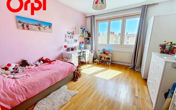 Appartement à vendre    4 pièces • 93,62 m2 Lyon 2