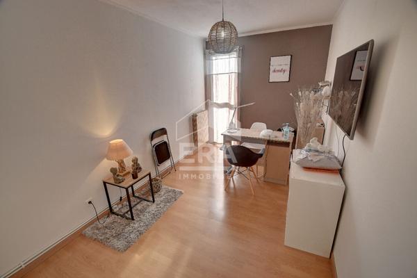 LES PENNES MIRABEAU - Appartement meublé T3 de 68m2 + 1 balcon de 3m2