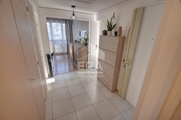 LES PENNES MIRABEAU - Appartement meublé T3 de 68m2 + 1 balcon de 3m2