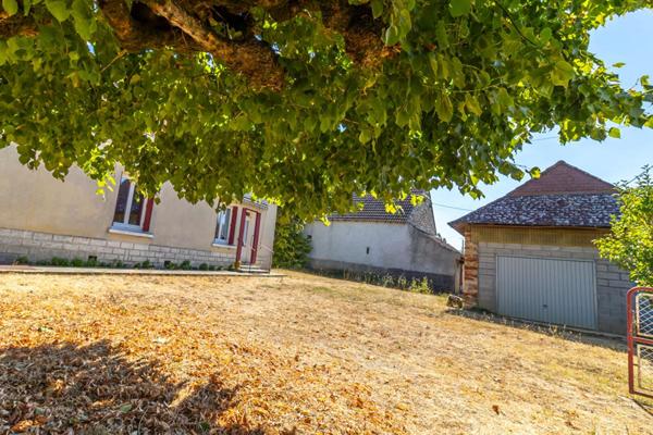 Maison St Christophe En Bazelle  102 m2