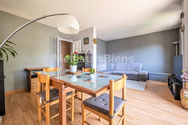 4 pièces 70 m² Immeuble ravalé
