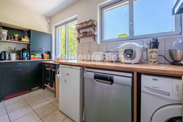 4 pièces 70 m² Immeuble ravalé