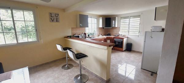 Gosier : appartement avec terrasse 3 chambres à louer