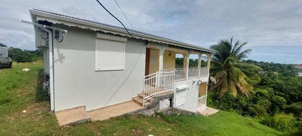 Gosier : appartement avec terrasse 3 chambres à louer
